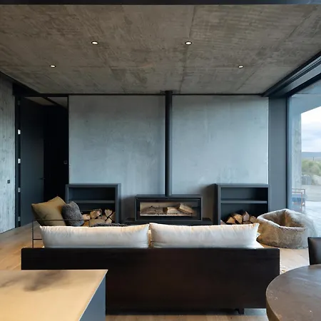 Bunker House Villa Lake Tekapo Exterior photo