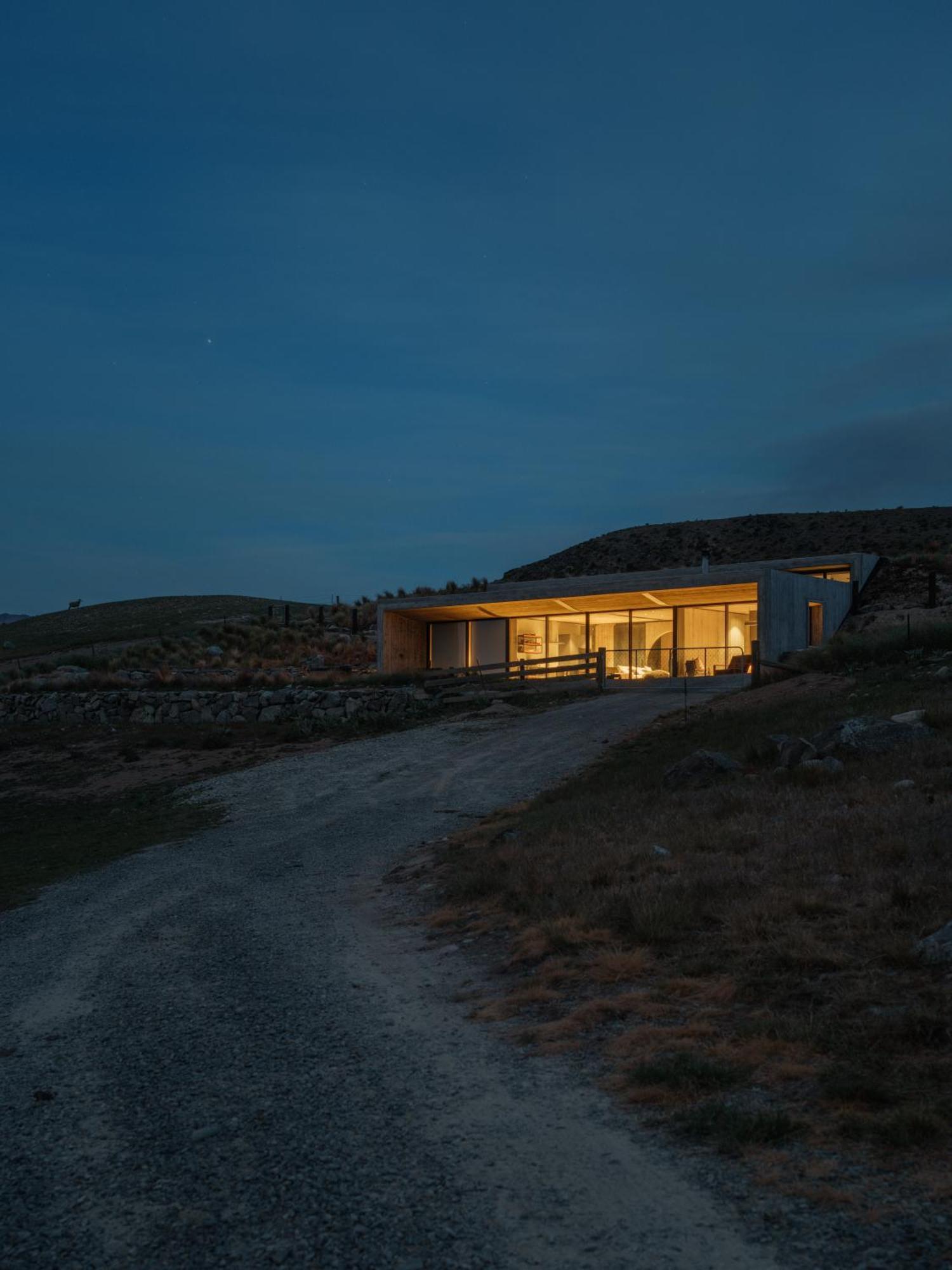 Bunker House Holiday home Lake Tekapo