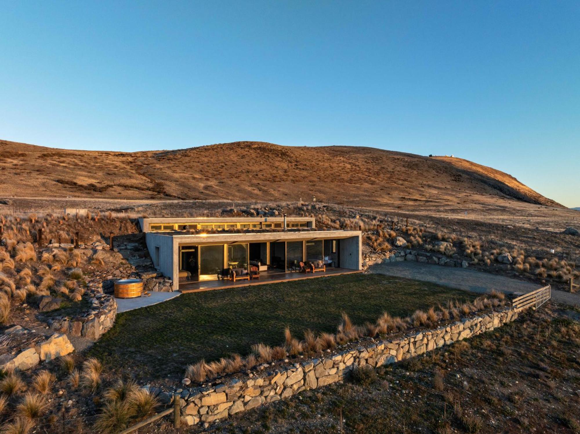 Bunker House Lake Tekapo